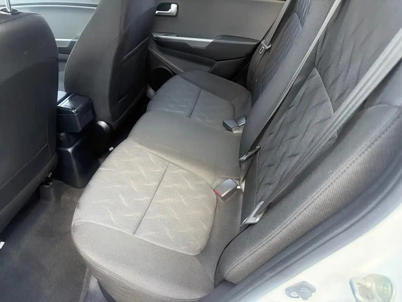 Kia K2 2017 Sedan 1.4L AT GLS — миниатюра 5