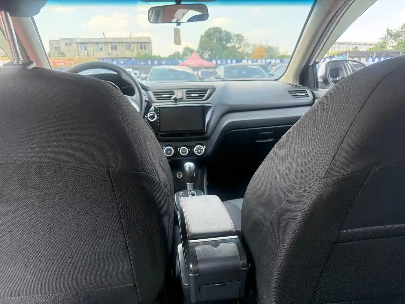 Kia K2 2017 Sedan 1.4L AT GLS — миниатюра 7
