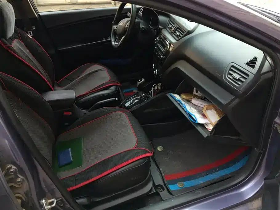 Kia K2 2011 Sedan 1.6L AT Premium — миниатюра 8