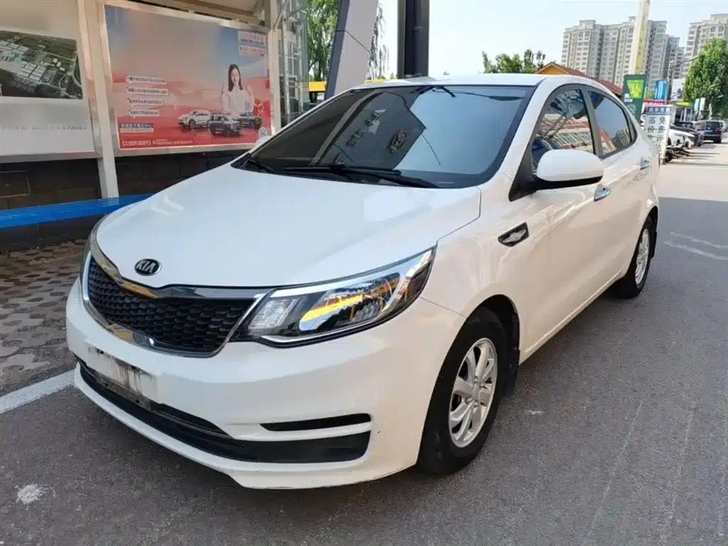Kia K2 2012 Sedan 1.4L AT GLS Anniversary Edition — миниатюра 2