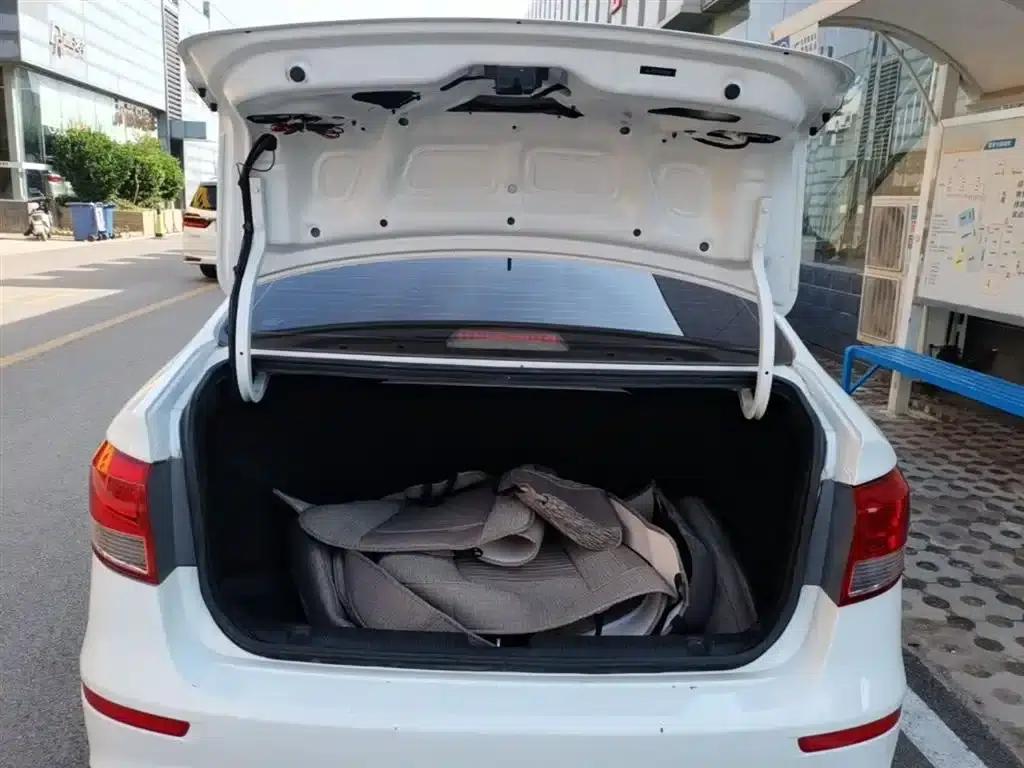 Kia K2 2012 Sedan 1.4L AT GLS Anniversary Edition — миниатюра 19
