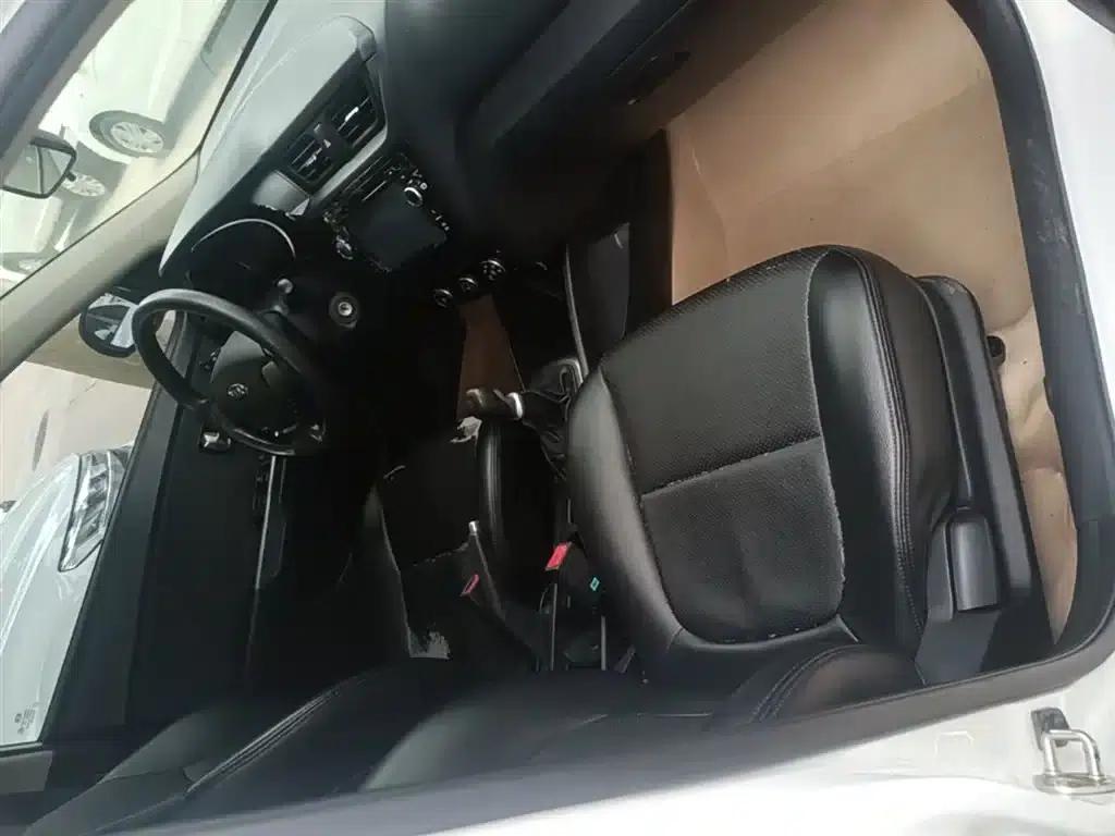 Kia K2 2015 Sedan 1.4L MT GLS — миниатюра 11