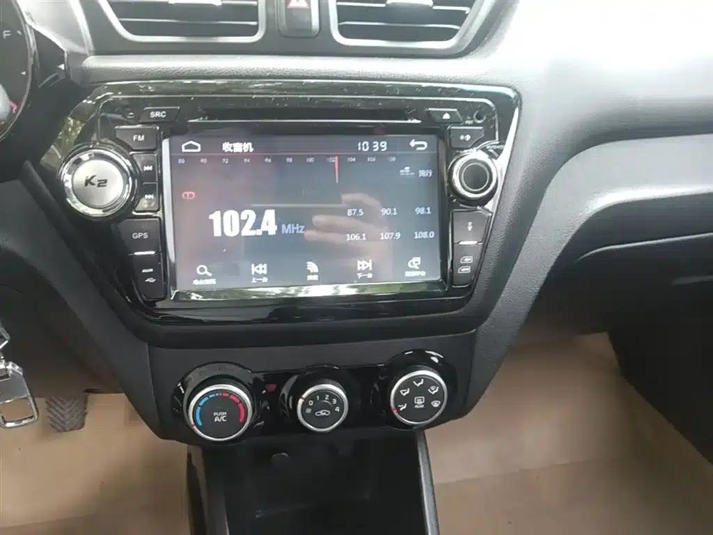 Kia K2 2015 Sedan 1.4L MT GLS — миниатюра 20