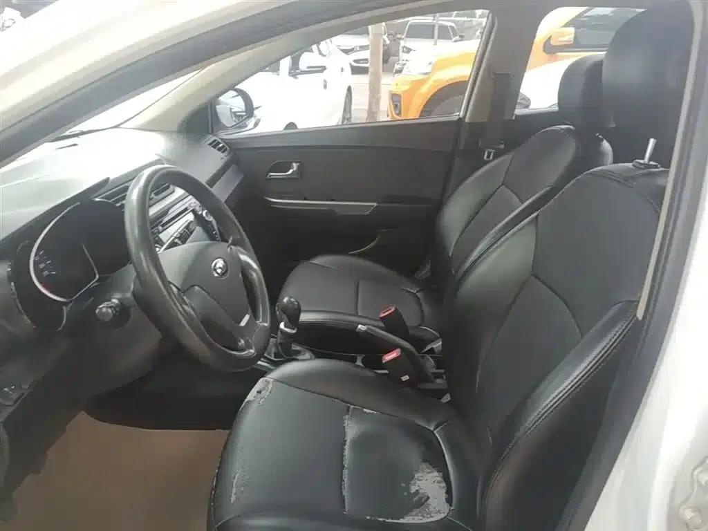 Kia K2 2015 Sedan 1.4L MT GLS — миниатюра 22
