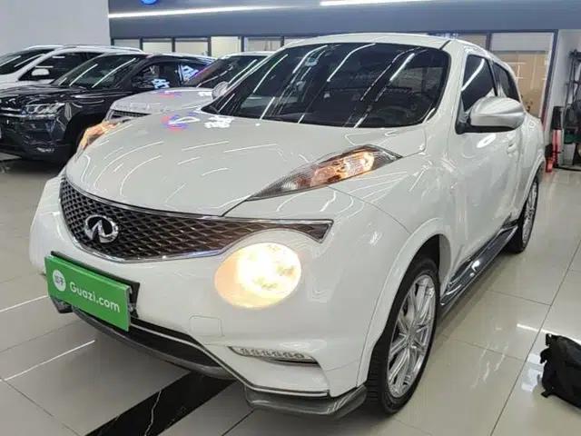 Infiniti ESQ 2014 1.6L Spontaneous Edition