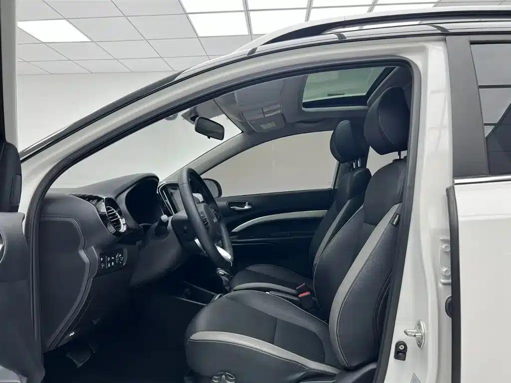 Kia K3 2021 1.4L CVT Sunroof Model — миниатюра 13