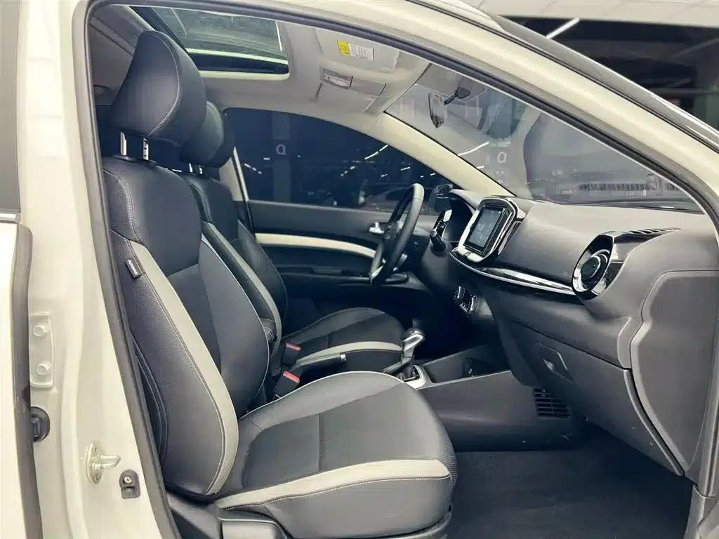 Kia K3 2021 1.4L CVT Sunroof Model — миниатюра 14