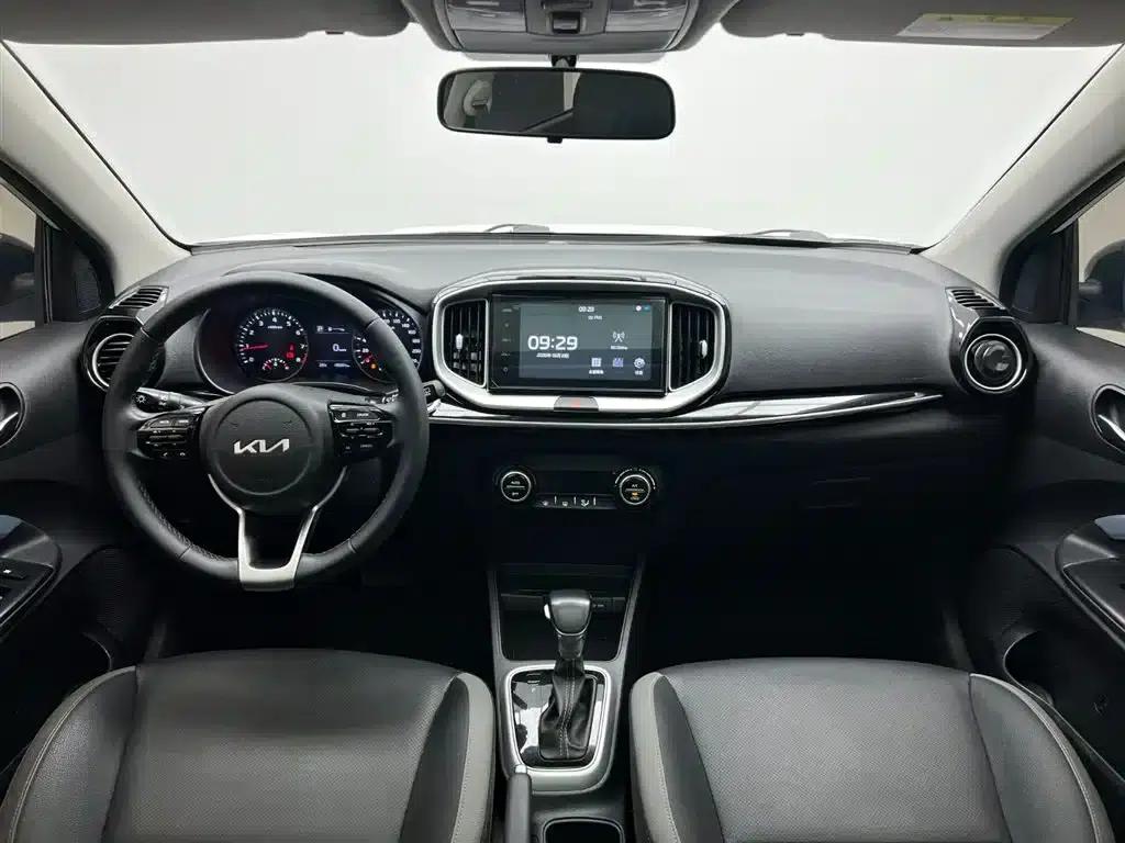 Kia K3 2021 1.4L CVT Sunroof Model — миниатюра 16