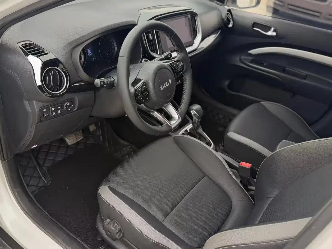 Kia K3 2021 1.4L CVT Enjoy Sunroof Edition — миниатюра 4
