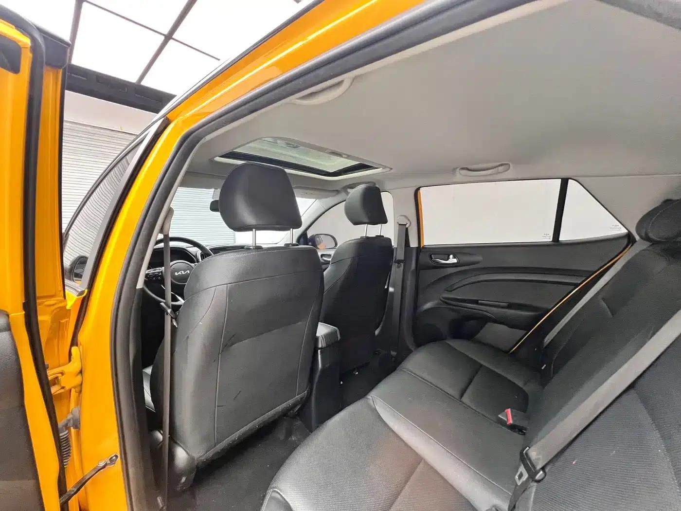 Kia K3 2021 1.4L CVT Sunroof Model — миниатюра 7