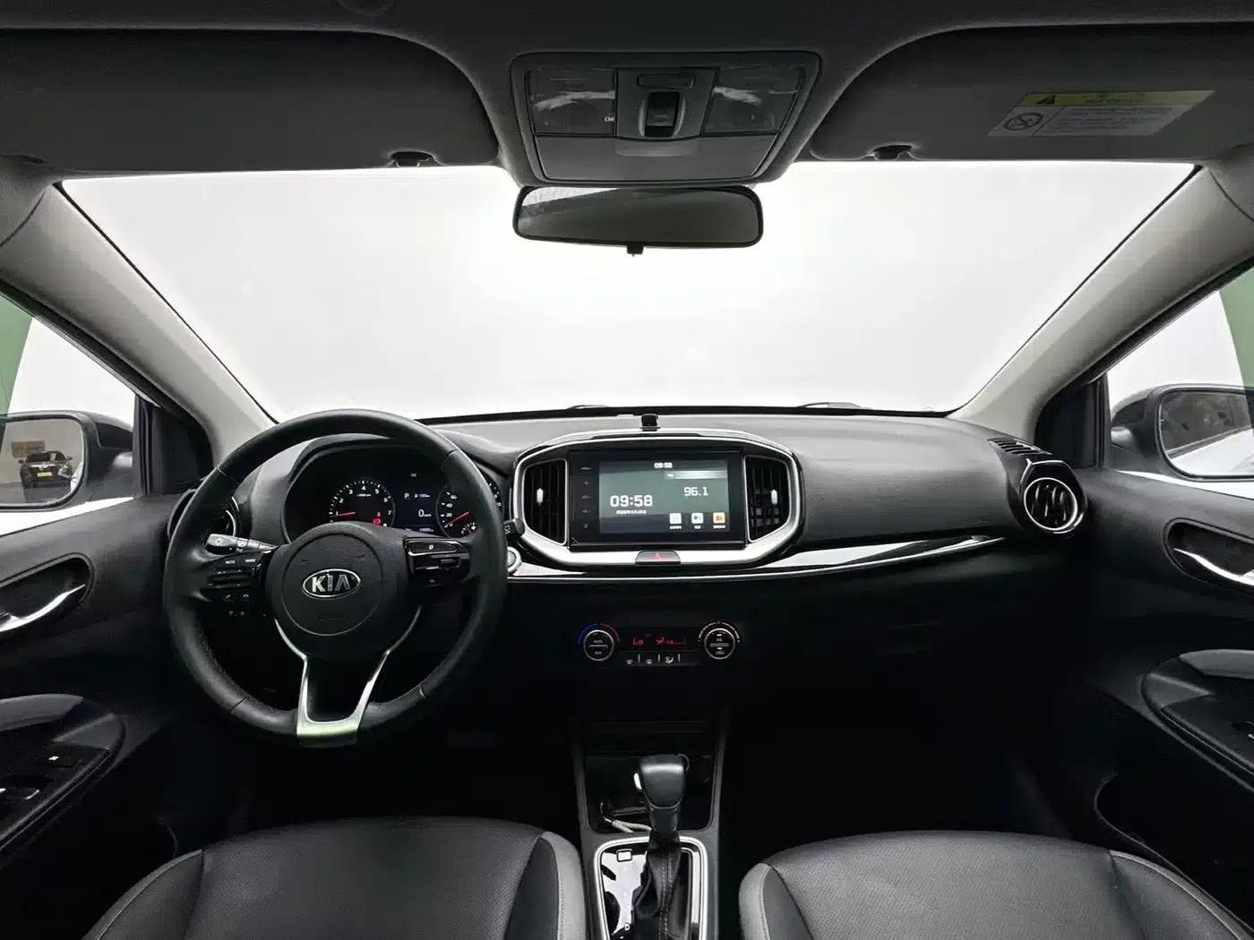 Kia K5 2021 1.4L Automatic Fun Sport Edition — миниатюра 4