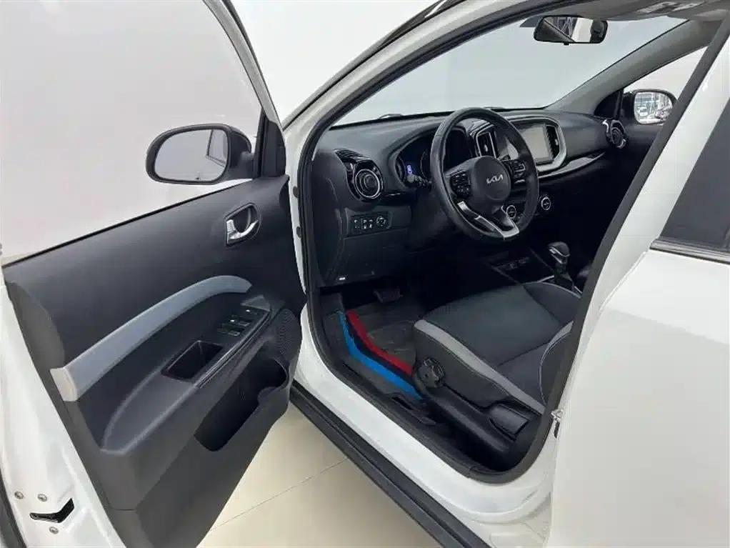 Kia K3 2021 1.4L CVT Enjoy Sunroof Edition — миниатюра 9