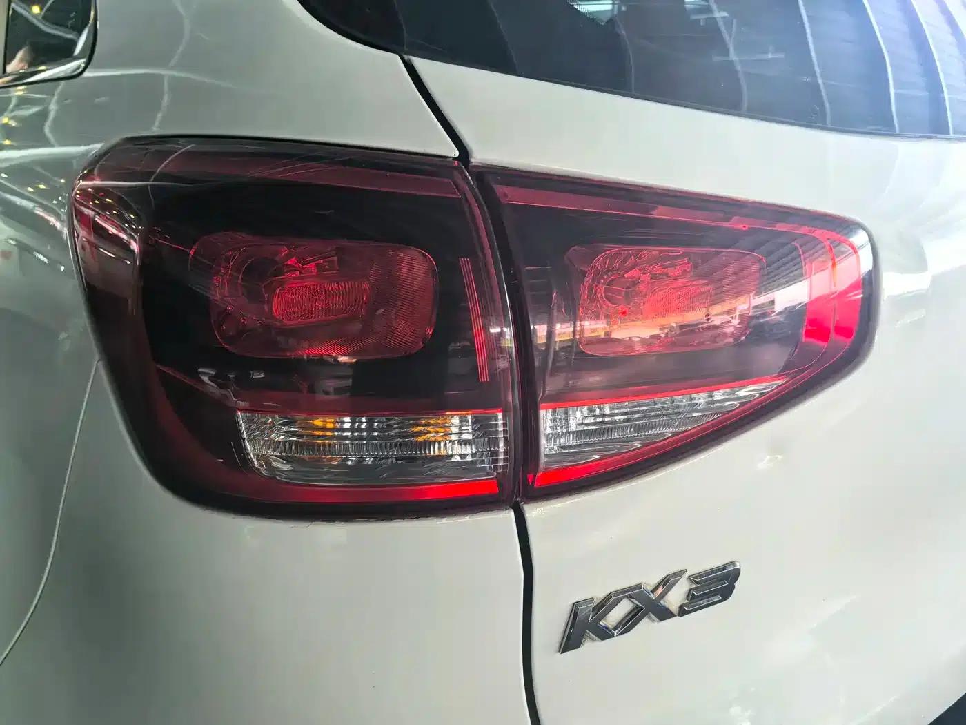 KX3 Sportage 2015 1.6L Automatic 2WD DLX — миниатюра 15