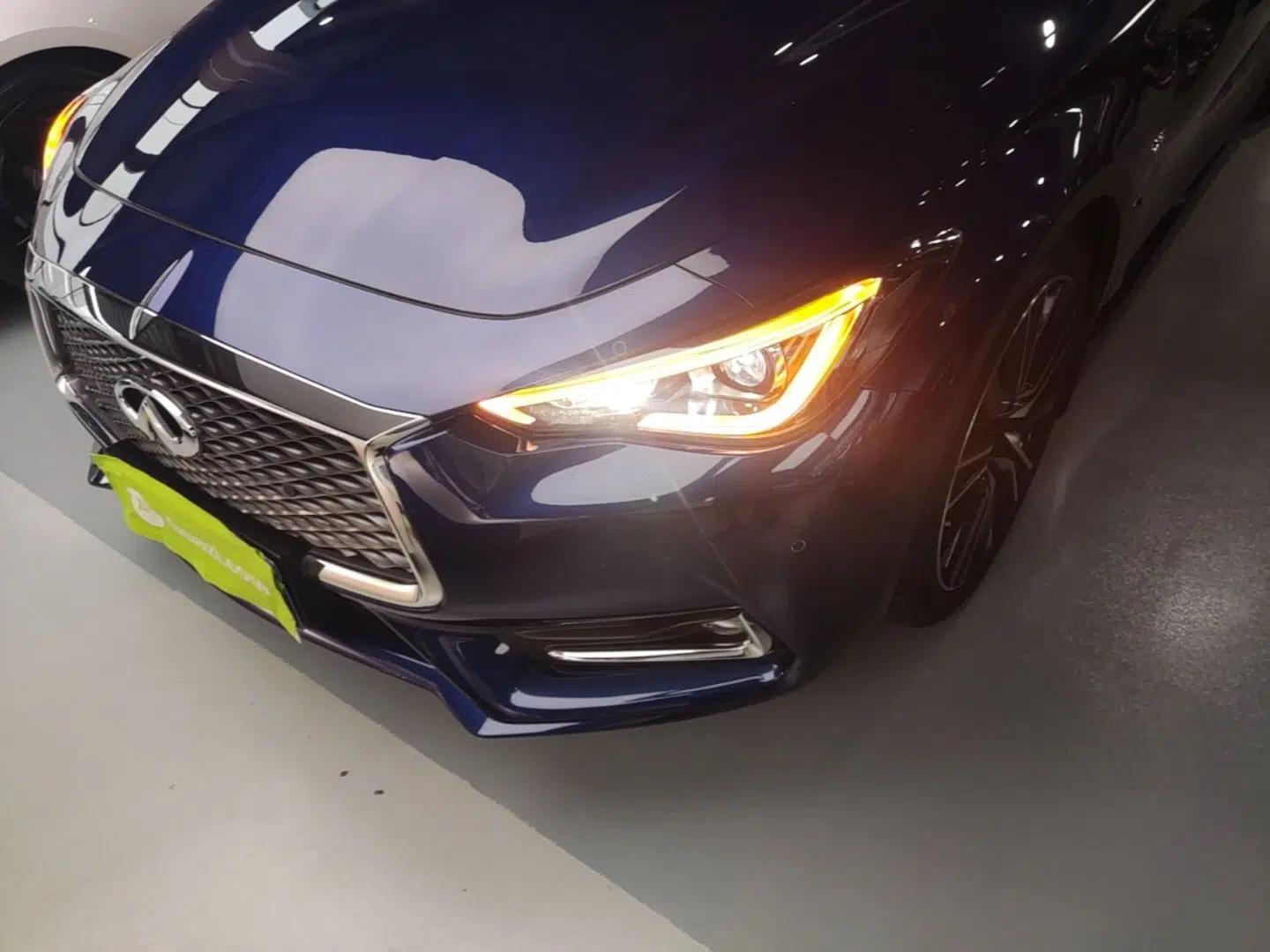 Infiniti Q60 2019 S 2.0T Luxury Sport Edition — миниатюра 5