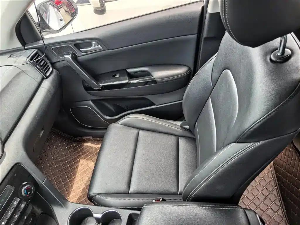 Kia KX5 2016 2.0L Automatic 2WD GLS — миниатюра 11