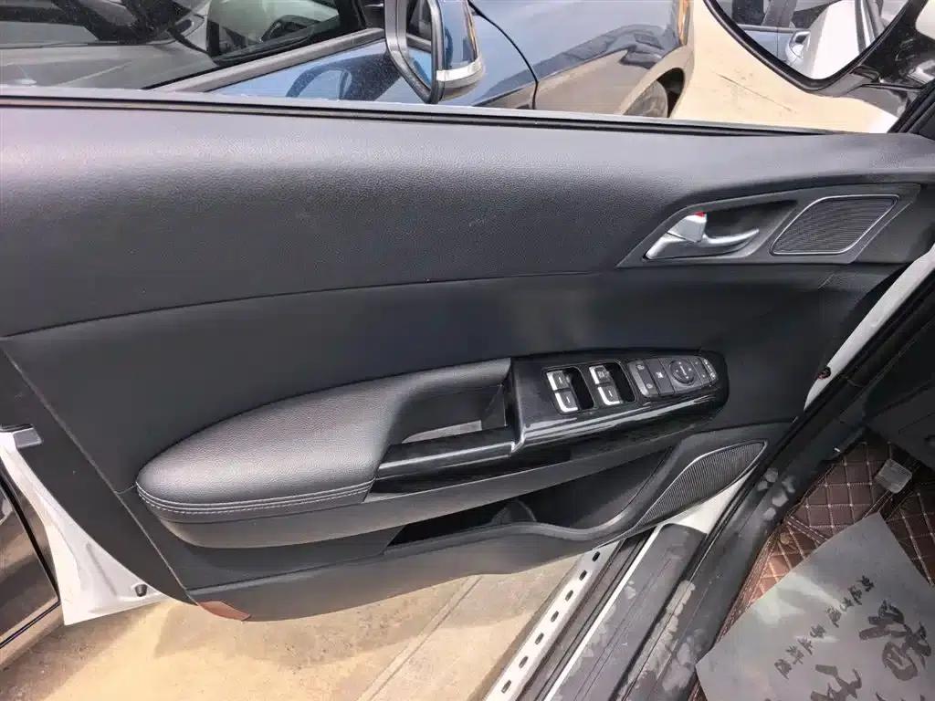 Kia KX5 2016 2.0L Automatic 2WD GLS — миниатюра 7