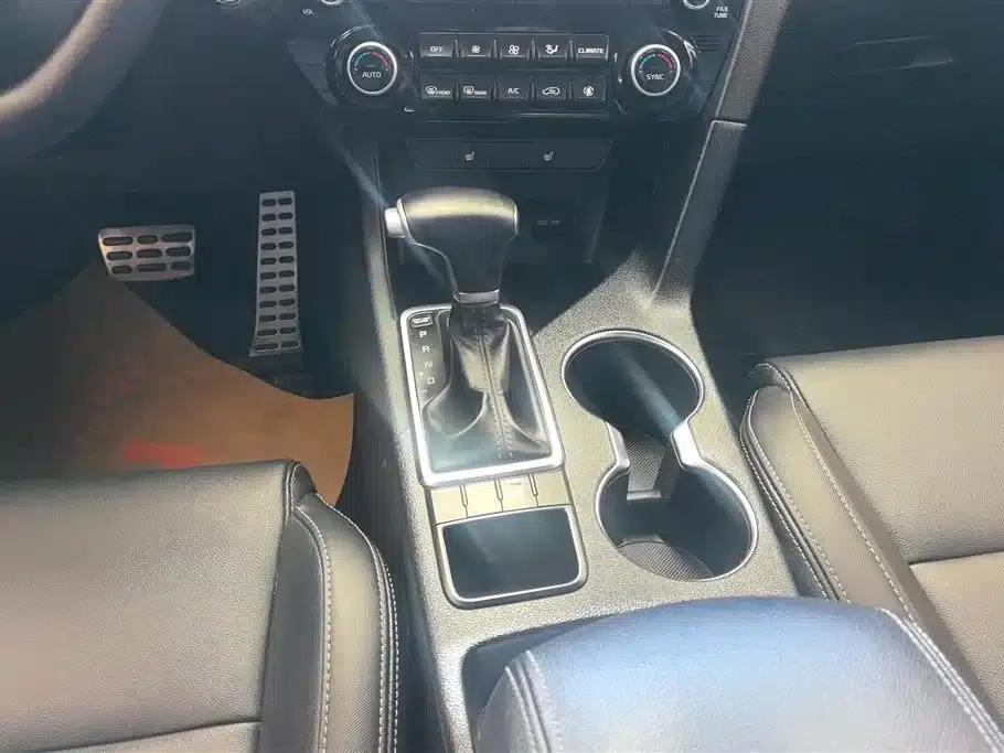 Kia KX5 2016 1.6T Automatic 2WD DLX — миниатюра 16
