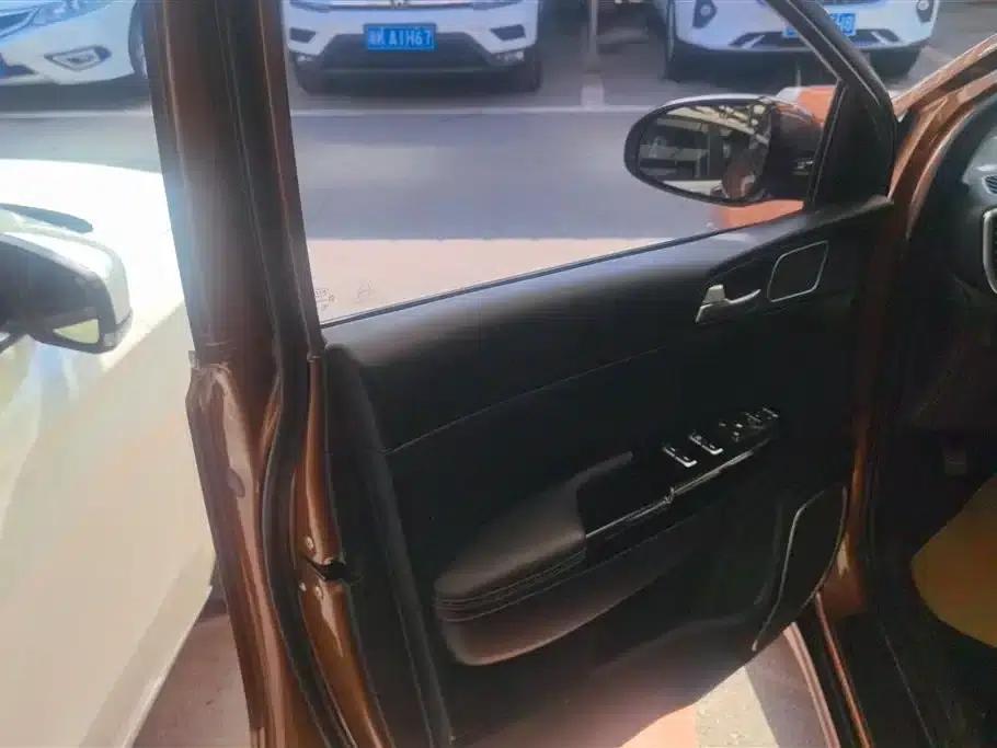 Kia KX5 2016 1.6T Automatic 2WD DLX — миниатюра 7