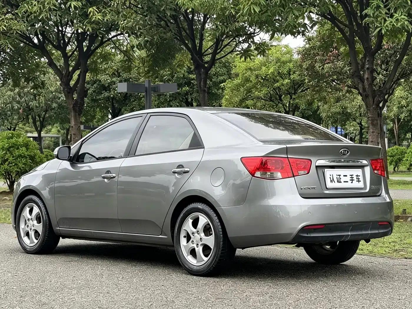 2009 Forte 1.6L AT Premium — миниатюра 6