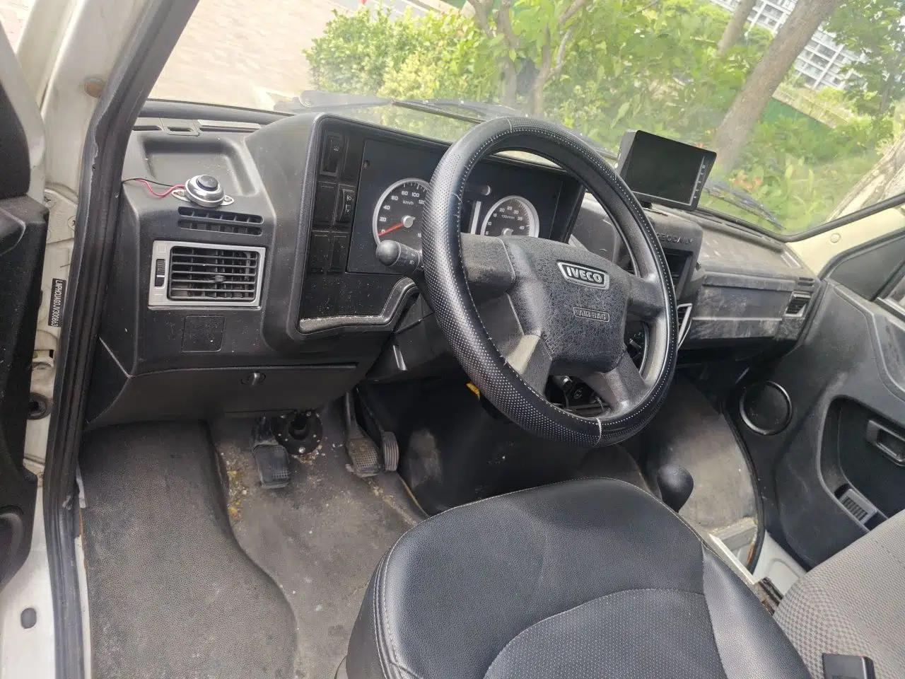 Iveco Daily 2017 2.5T A35 Passenger Van 5-7 Seats Model 47Z5 — миниатюра 11