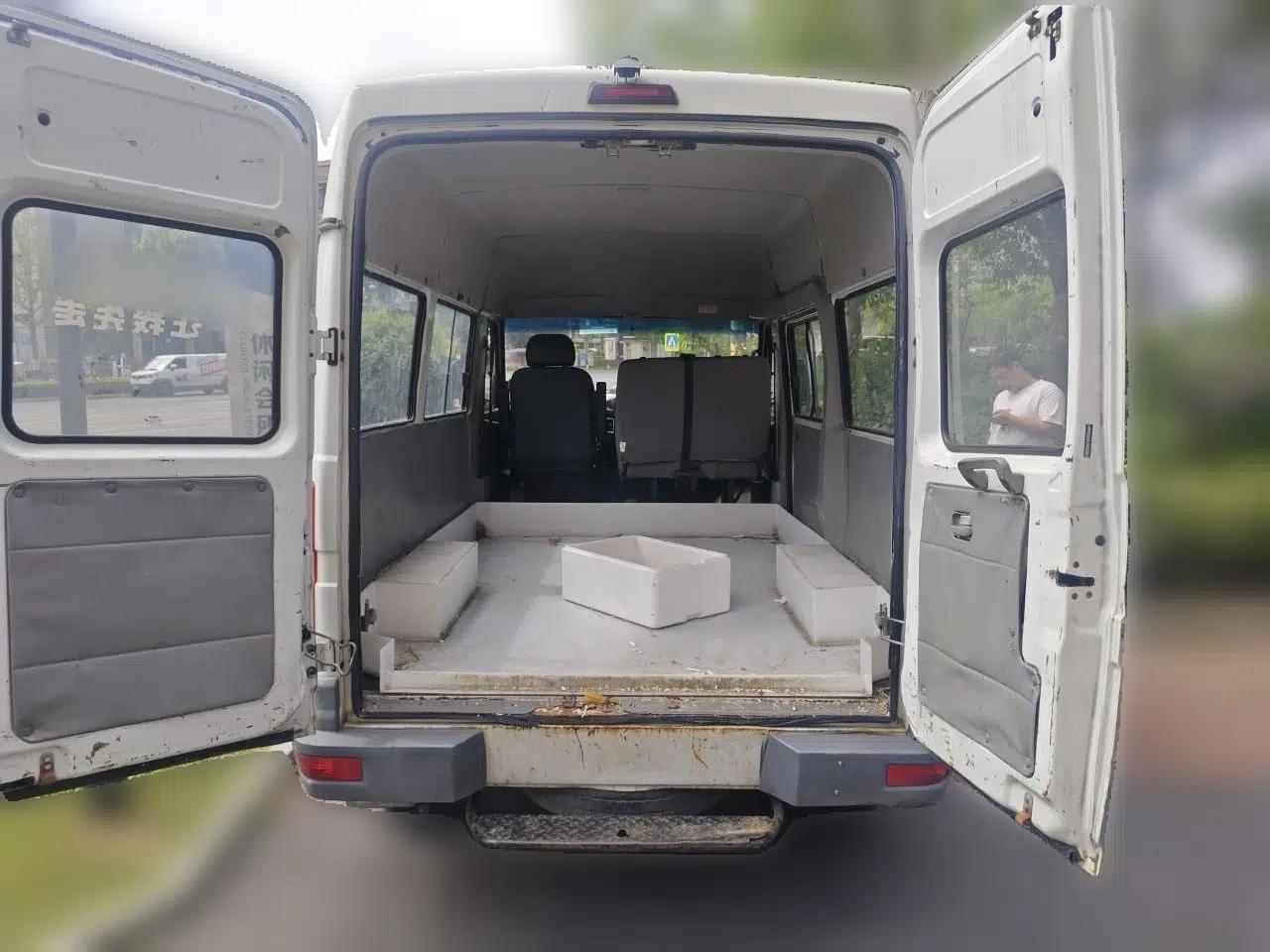 Iveco Daily 2017 2.5T A35 Passenger Van 5-7 Seats Model 47Z5 — миниатюра 20