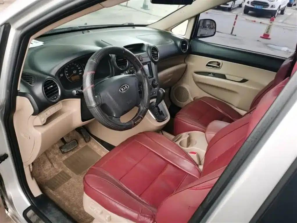 Carens 2011 2.0L 7-seater Automatic Comfort Edition — миниатюра 7