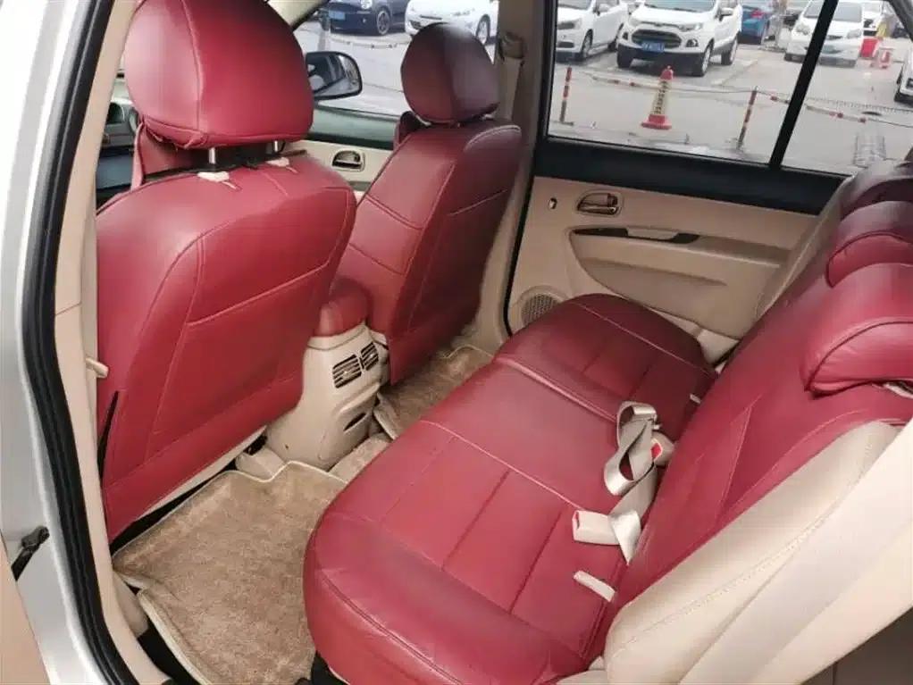Carens 2011 2.0L 7-seater Automatic Comfort Edition — миниатюра 8