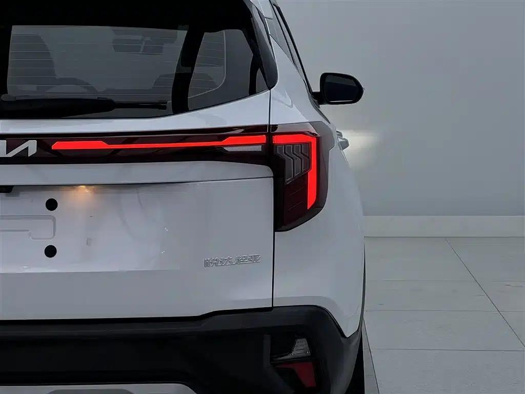 2023 Citroën Cytus 1.5L CVT Luxury Edition — миниатюра 8