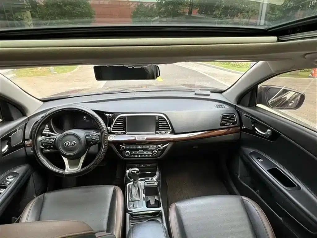 K5 2017 1.8L Automatic GLS — миниатюра 4