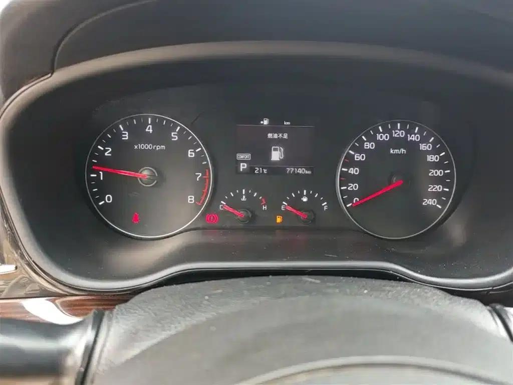K5 2017 1.8L Automatic GLS — миниатюра 12