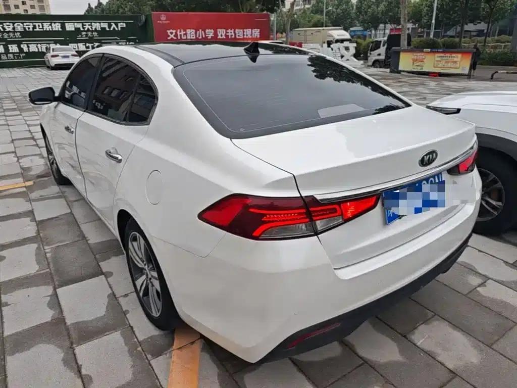 K5 2017 1.8L Automatic GLS — миниатюра 5