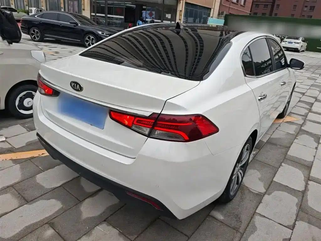 K5 2017 1.8L Automatic GLS — миниатюра 7