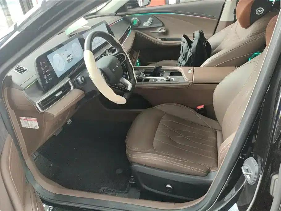 Chery Arrizo 8 2023 High-Performance Edition 2.0T DCT — миниатюра 9