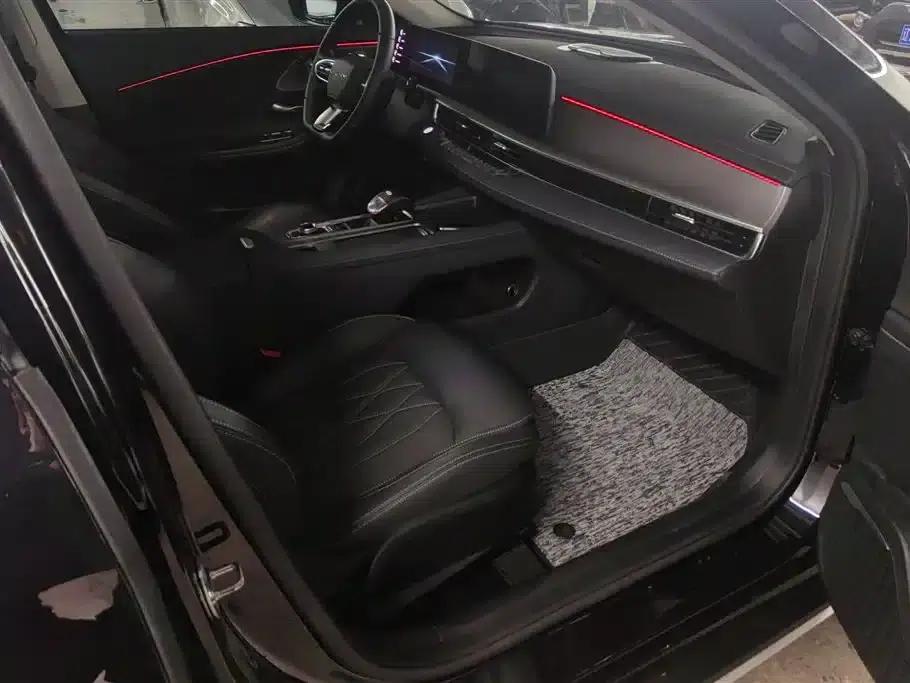Chery Arrizo 8 2024 1.6T DCT Smart — миниатюра 8