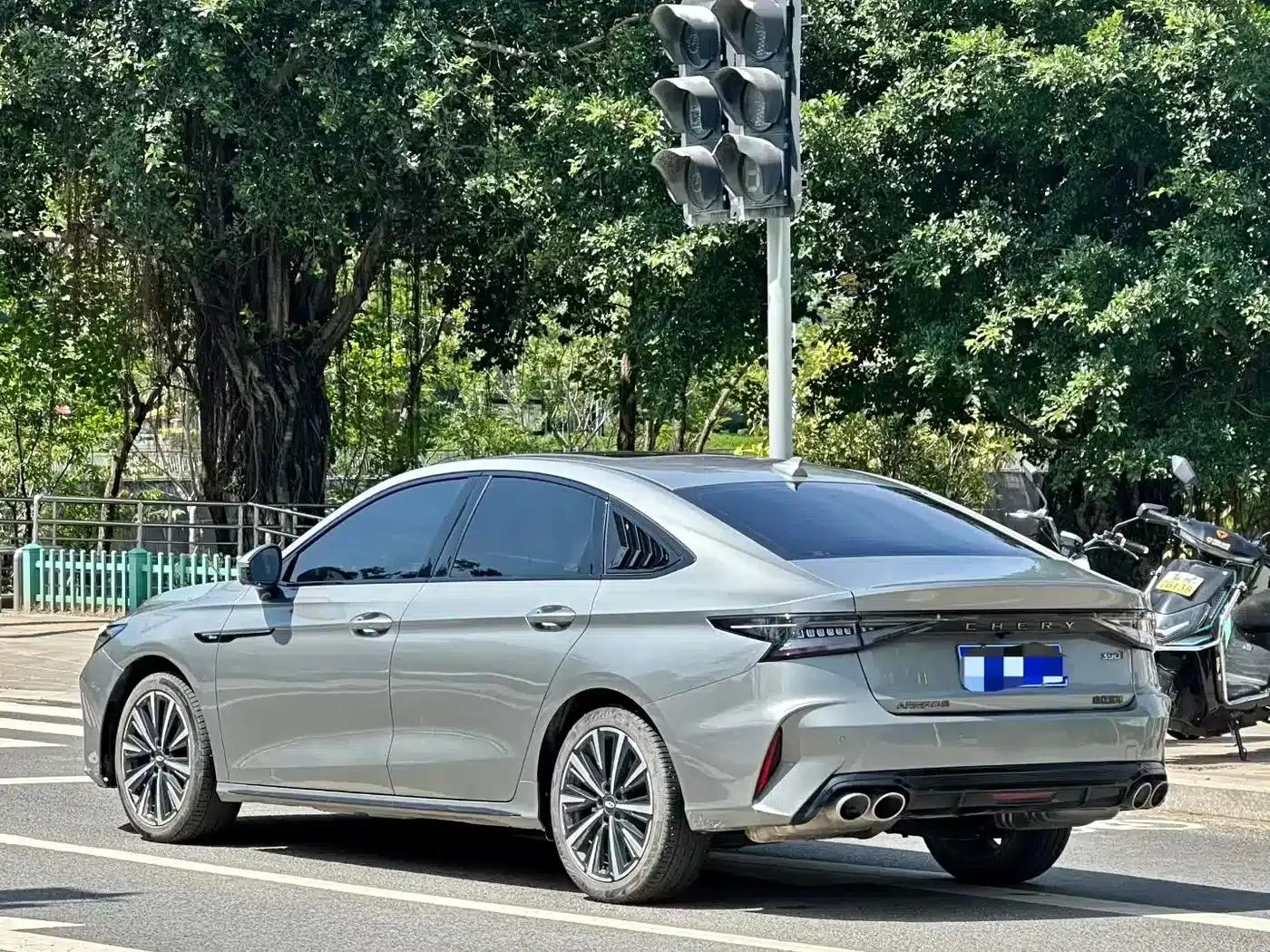 Chery Arrizo 8 2024 High-Performance Edition 2.0T Automatic Plus — миниатюра 4