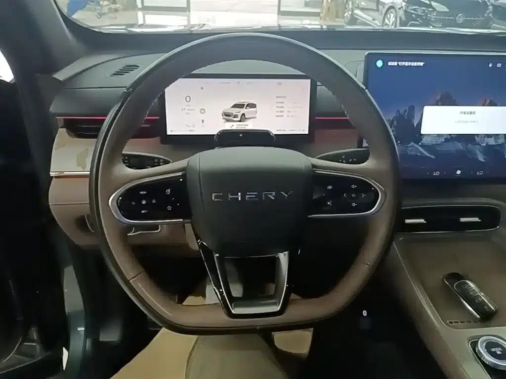 Chery Tiggo 8 PLUS 2025 290TGDI DCT Premium — миниатюра 11