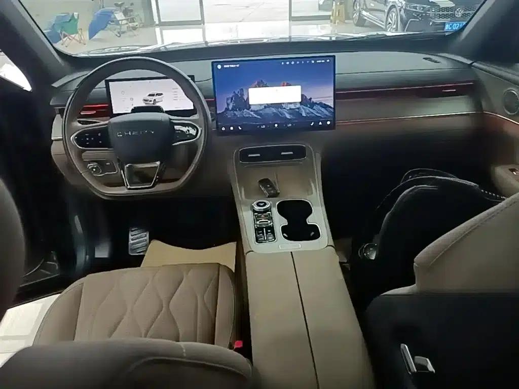 Chery Tiggo 8 PLUS 2025 290TGDI DCT Premium — миниатюра 10