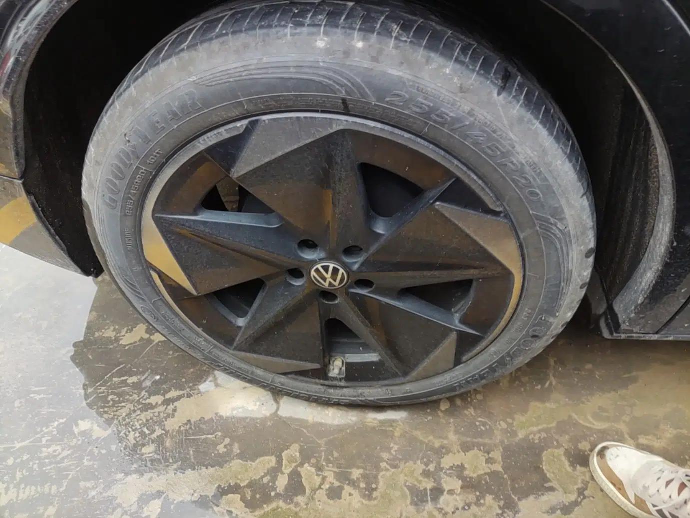 Volkswagen ID.UNYX 2024 Pro Long-Range Version — миниатюра 10