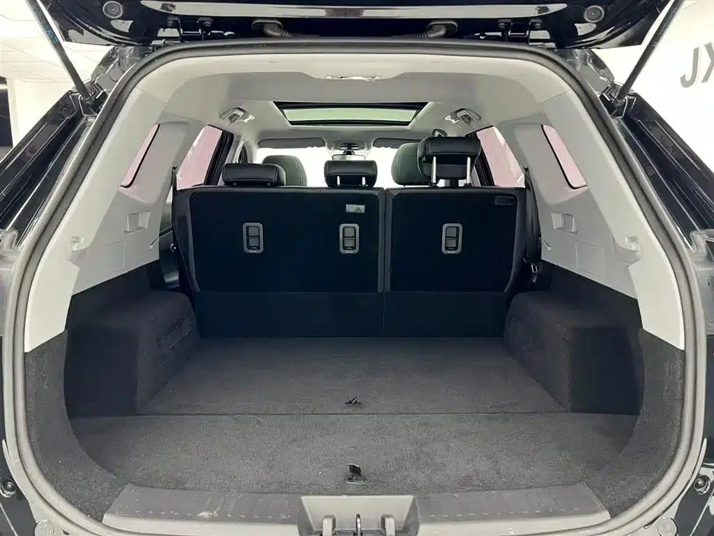 Chery Tiggo 8 2023 230TCI Manual Advanced Edition — миниатюра 15
