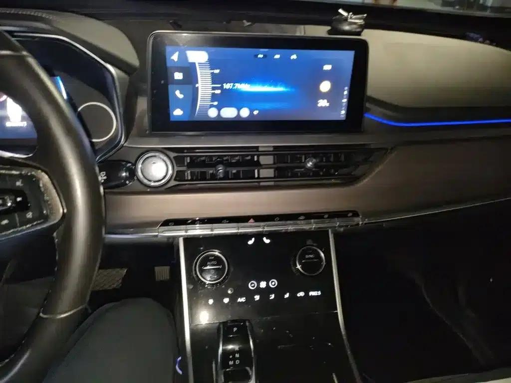 Chery Tiggo 8 2019 1.6TGDI Automatic Luxury Edition — миниатюра 6