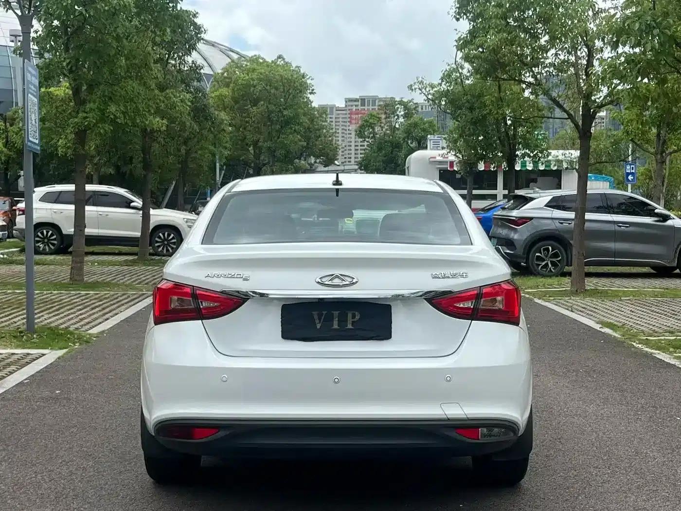 Chery Arrizo 5 2016 1.5L CVT Trendsetter Edition — миниатюра 5