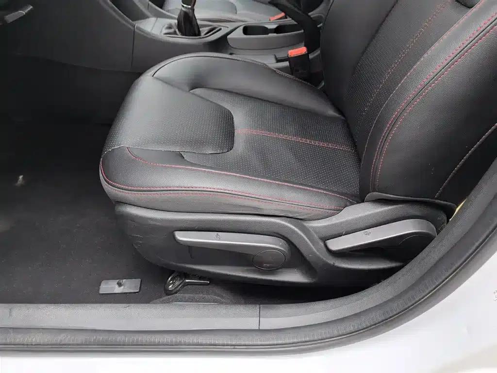 Chery Arrizo 5 2016 1.5L Manual Elite Edition — миниатюра 20