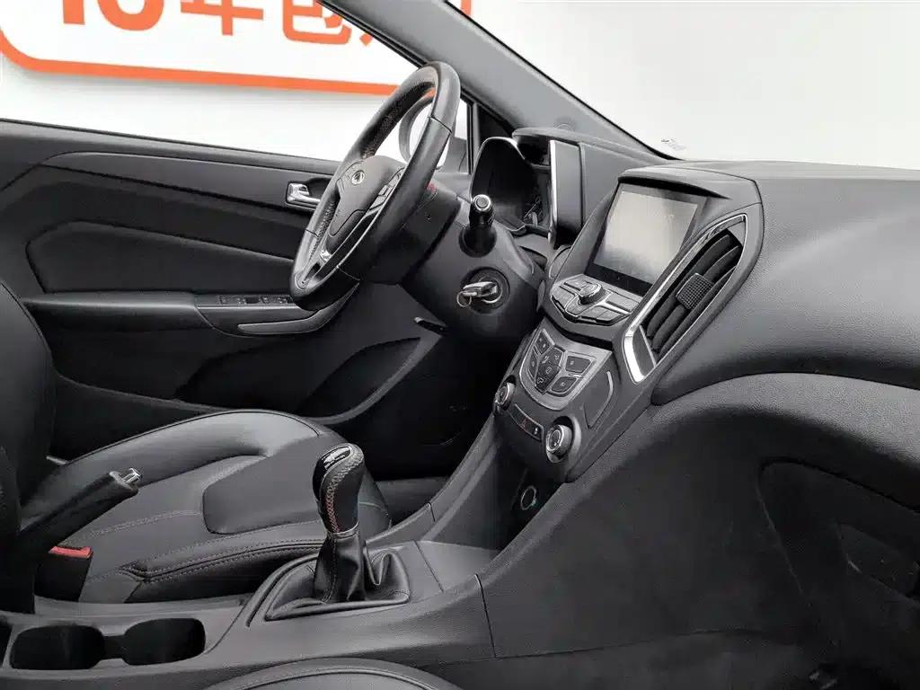 Chery Arrizo 5 2016 1.5L Manual Elite Edition — миниатюра 22