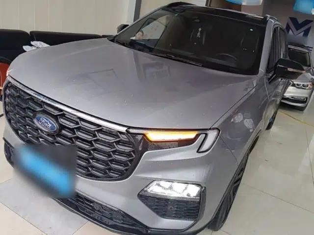 Ford Equator 2023 EcoBoost 225 Obsidian Orange Edition Prestige PLUS 7-Seater (2/2/3)