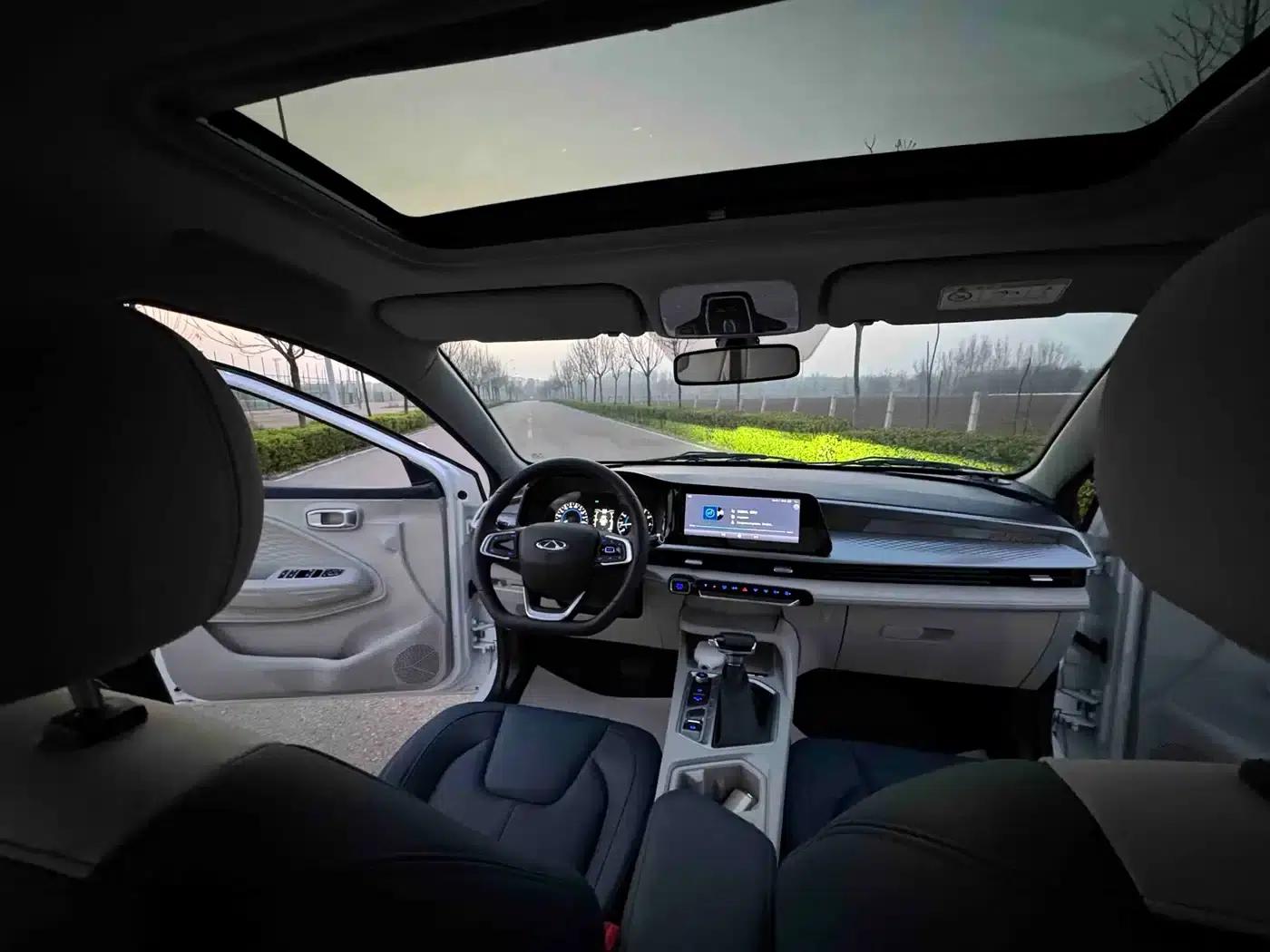 Chery Tiggo 3x 2023 1.5L CVT Shining Edition — миниатюра 9