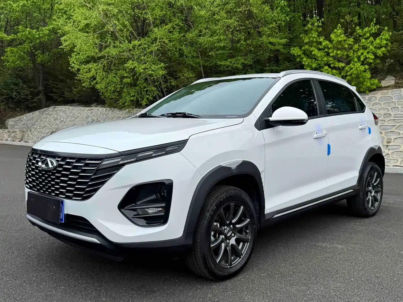 Chery Tiggo 3x 2023 1.5L CVT Fashion Edition — миниатюра 1