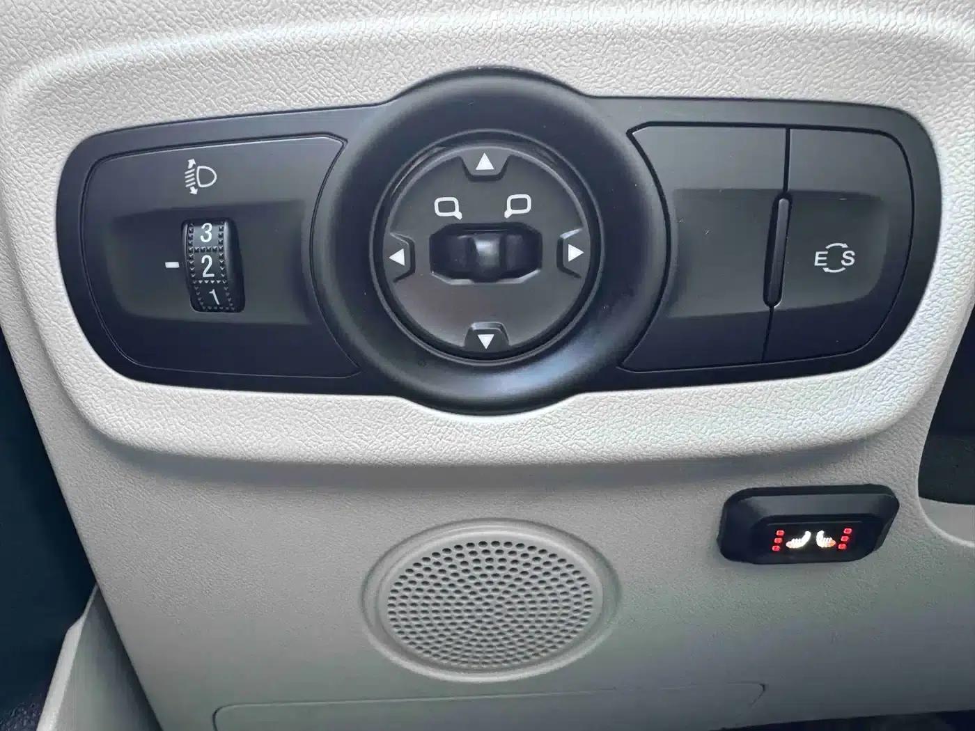 Chery Tiggo 3x 2023 1.5L CVT Fashion Edition — миниатюра 11