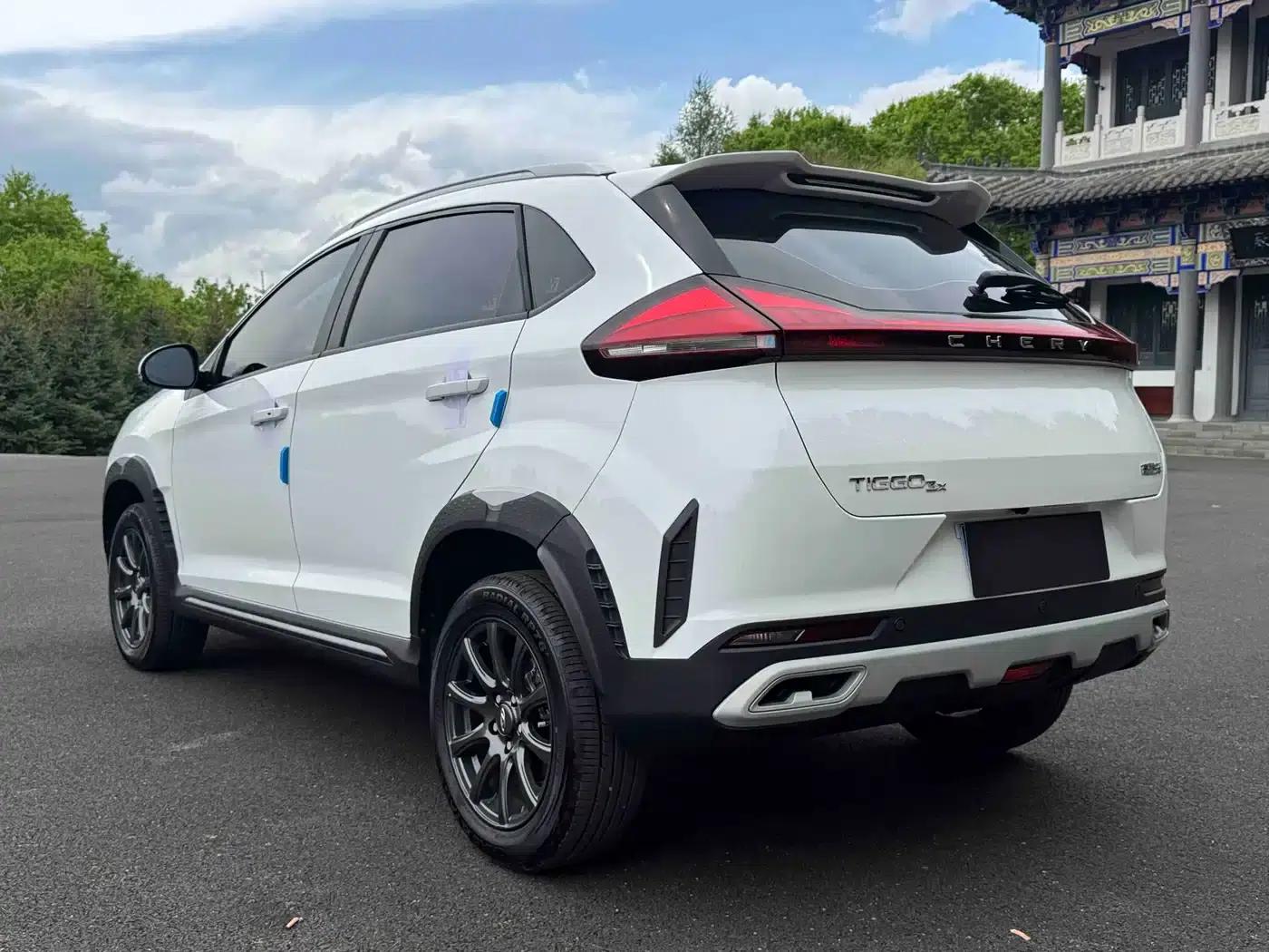 Chery Tiggo 3x 2023 1.5L CVT Fashion Edition — миниатюра 4