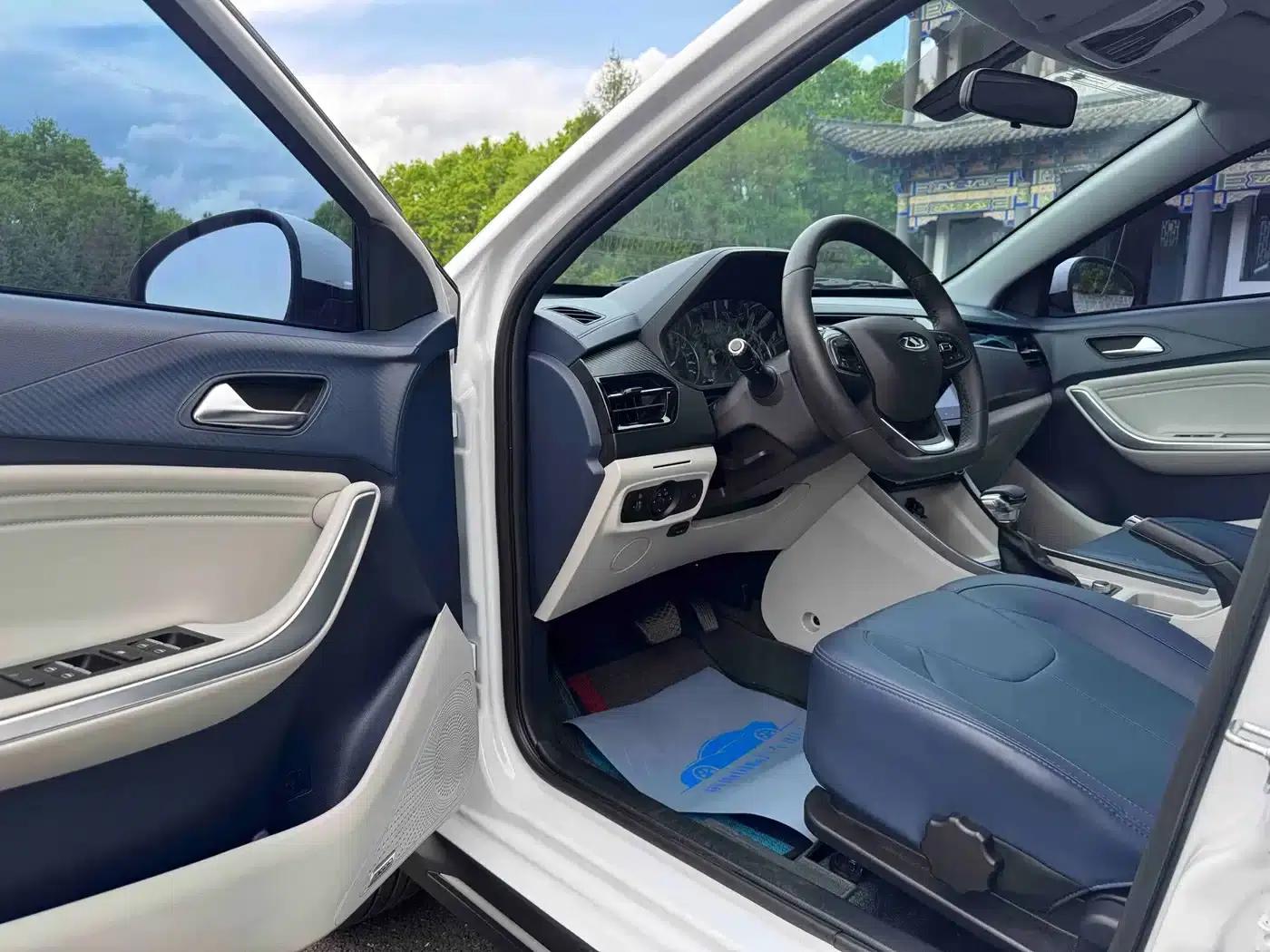 Chery Tiggo 3x 2023 1.5L CVT Fashion Edition — миниатюра 7