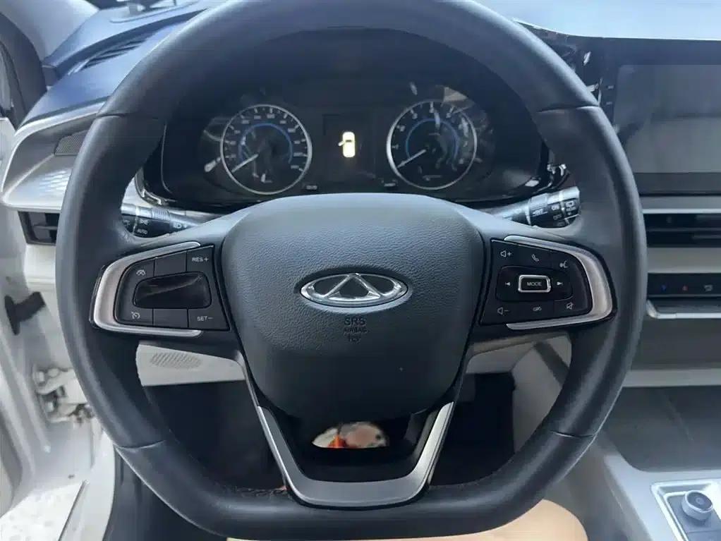 Chery Tiggo 3x 2023 1.5L CVT Shining Edition — миниатюра 3